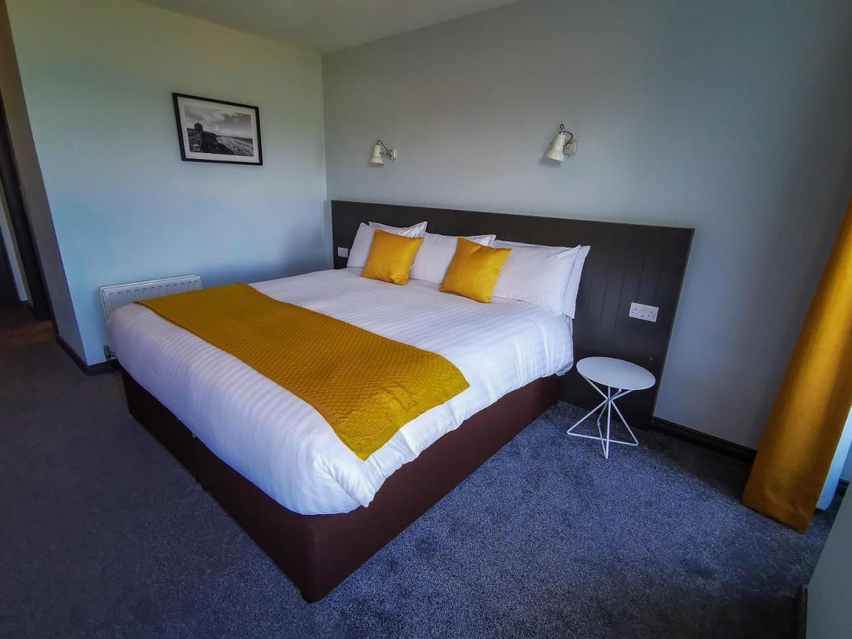 Marine Hotel Ballycastle Dış mekan fotoğraf