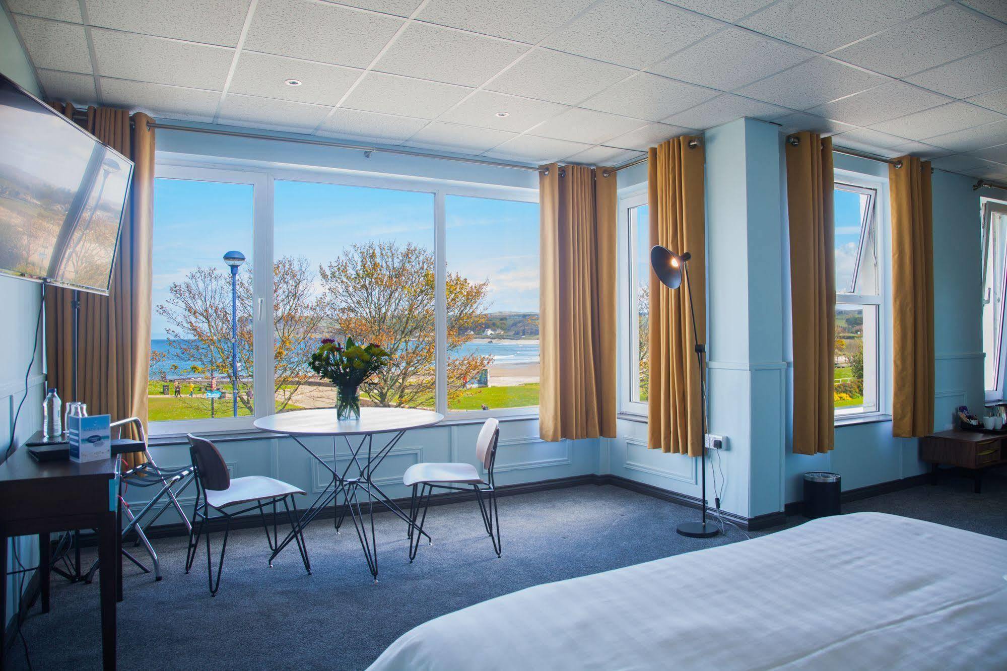Marine Hotel Ballycastle Dış mekan fotoğraf