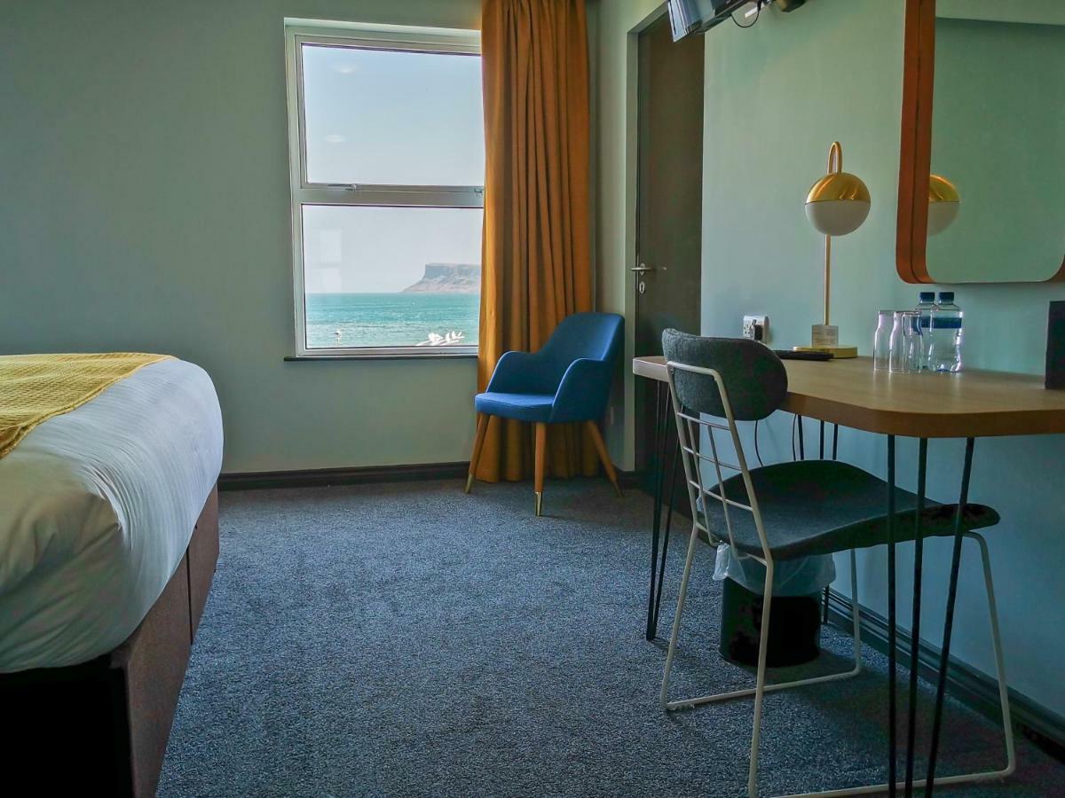Marine Hotel Ballycastle Dış mekan fotoğraf